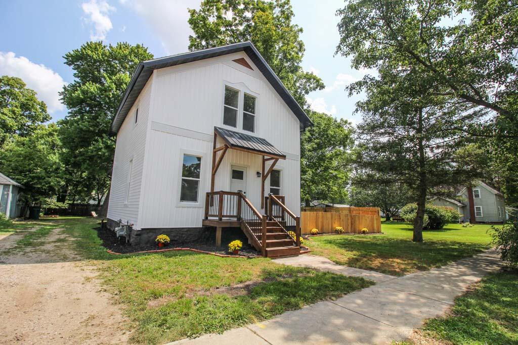 713 Oak Street Three Rivers, MI 49093 - Photo 2 of 34 Oak-36