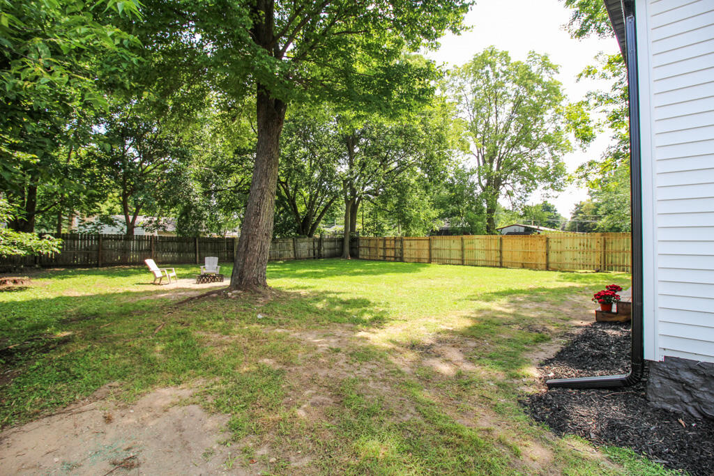713 Oak Street Three Rivers, MI 49093 - Photo 7 of 34 Oak-29