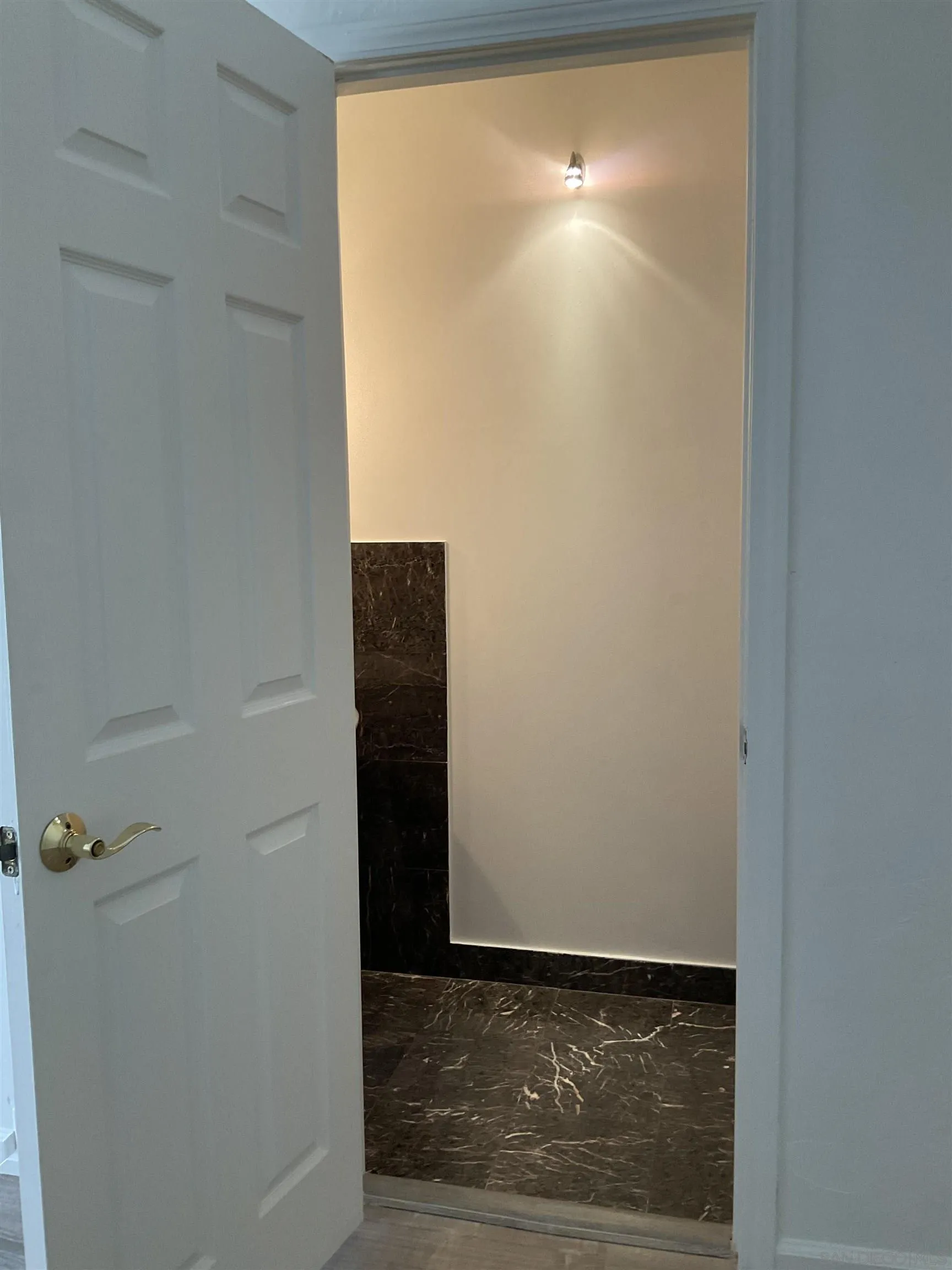 2600 Torrey Pines Road, Unit A25 La Jolla, CA 92037 - Photo 31 of 47 a view of a small space
