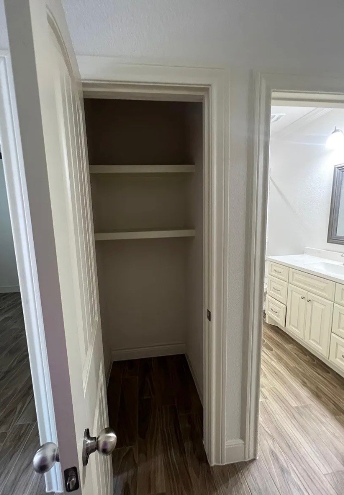 2548 Appian Way New Caney, TX 77357 - Photo 4 of 10