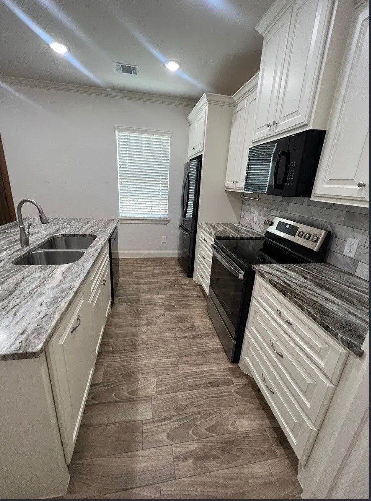 2548 Appian Way New Caney, TX 77357 - Photo 10 of 10