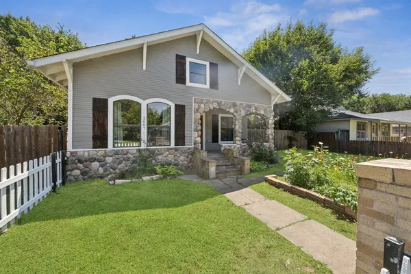 $174,900 | 1007 North Cleveland Avenue, Sherman, TX 75090