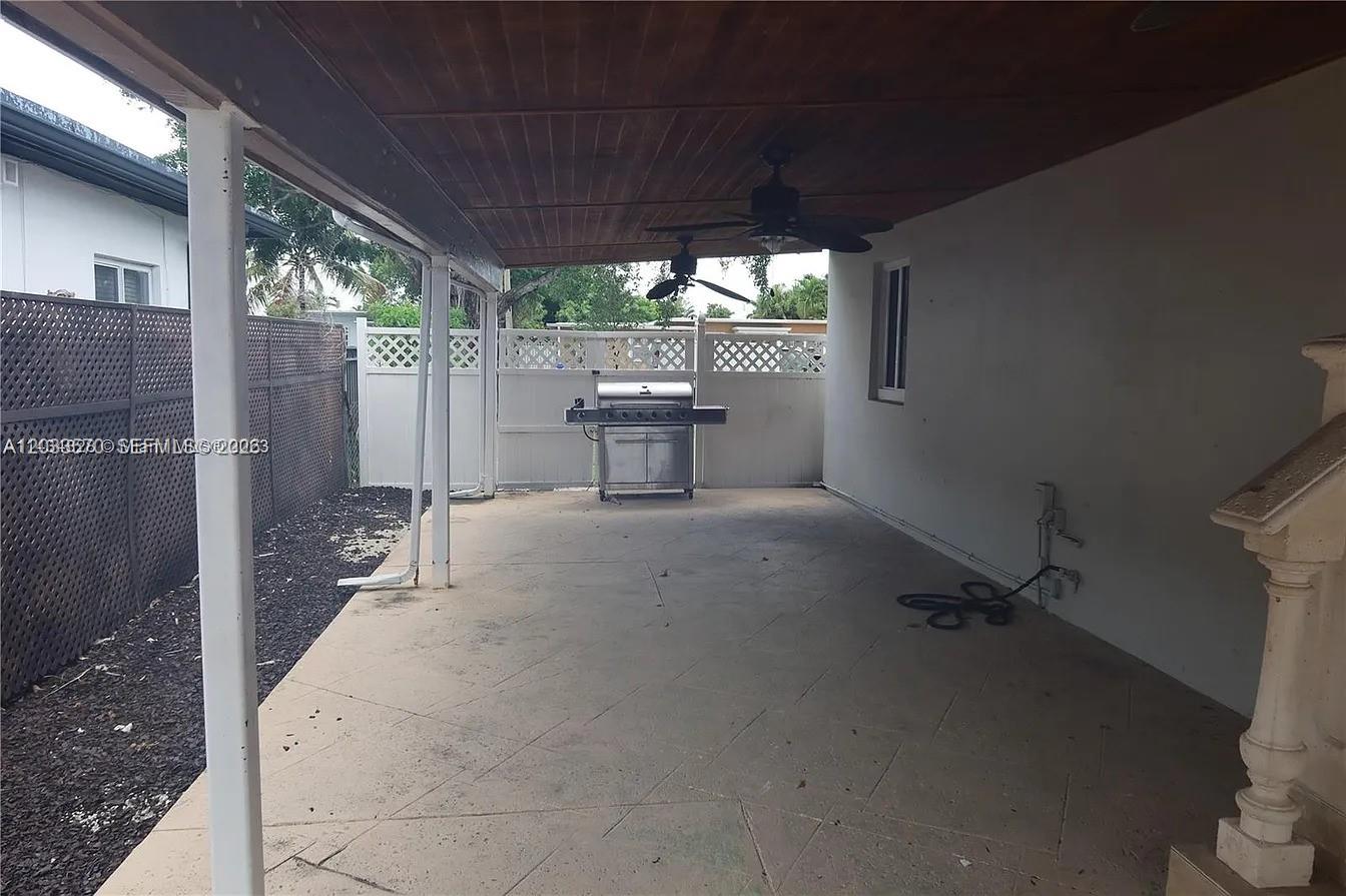 5401 Southwest 2nd Street Miami, FL 33134 - Photo 7 of 17