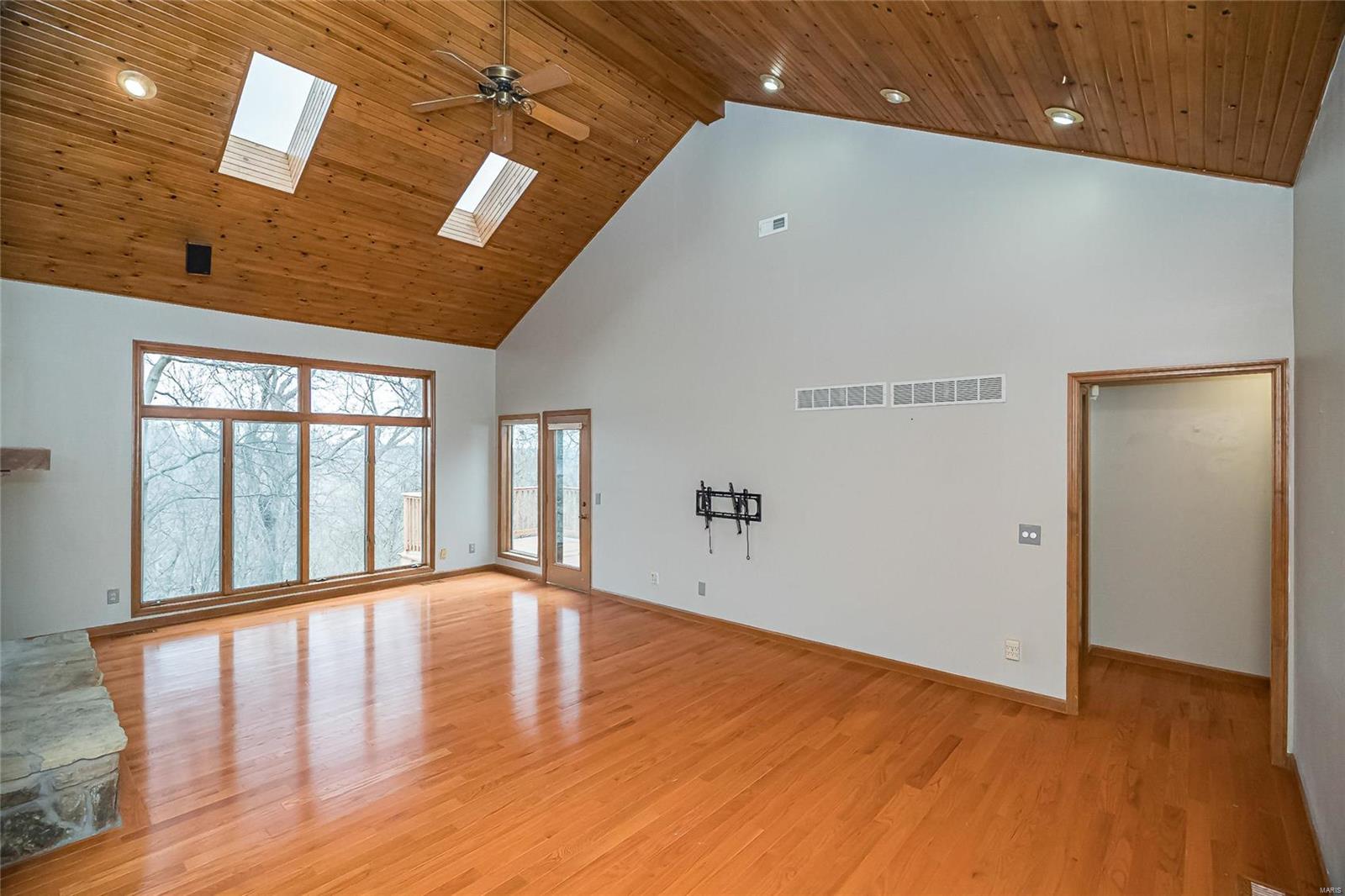 208 Pitman Hill Road St. Charles, MO 63304 - Photo 12 of 98 Gallery Image 12