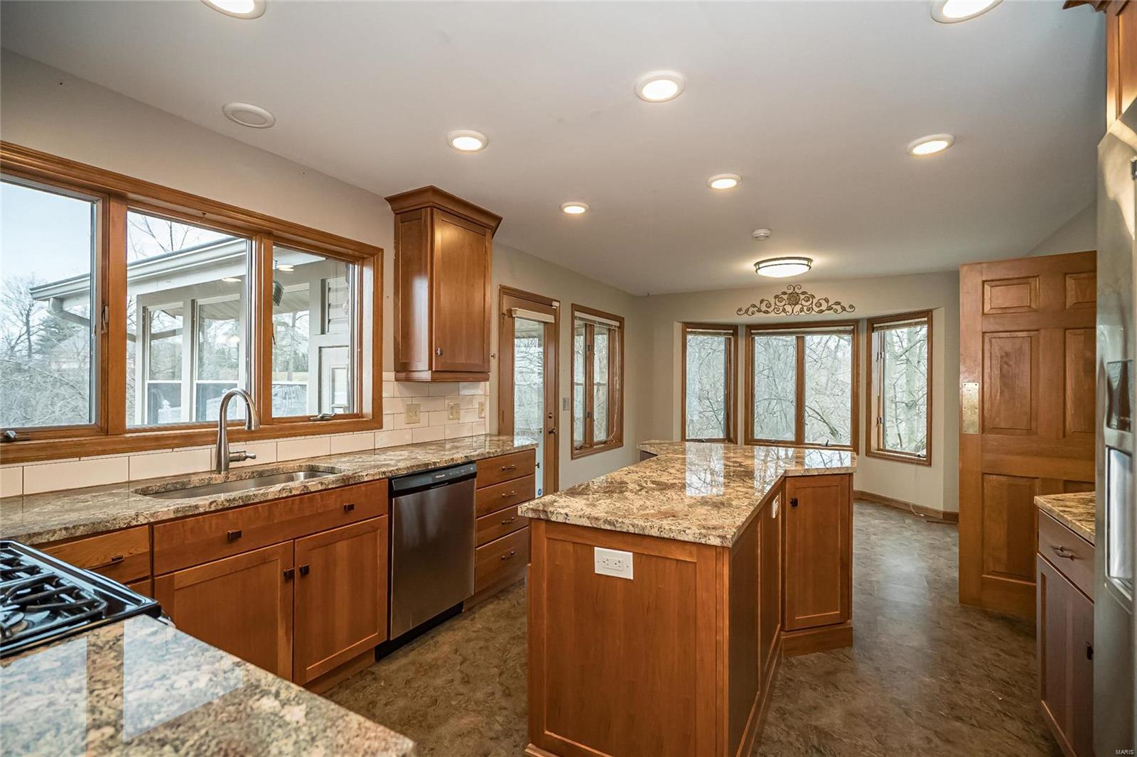 208 Pitman Hill Road St. Charles, MO 63304 - Photo 17 of 98 Gallery Image 17