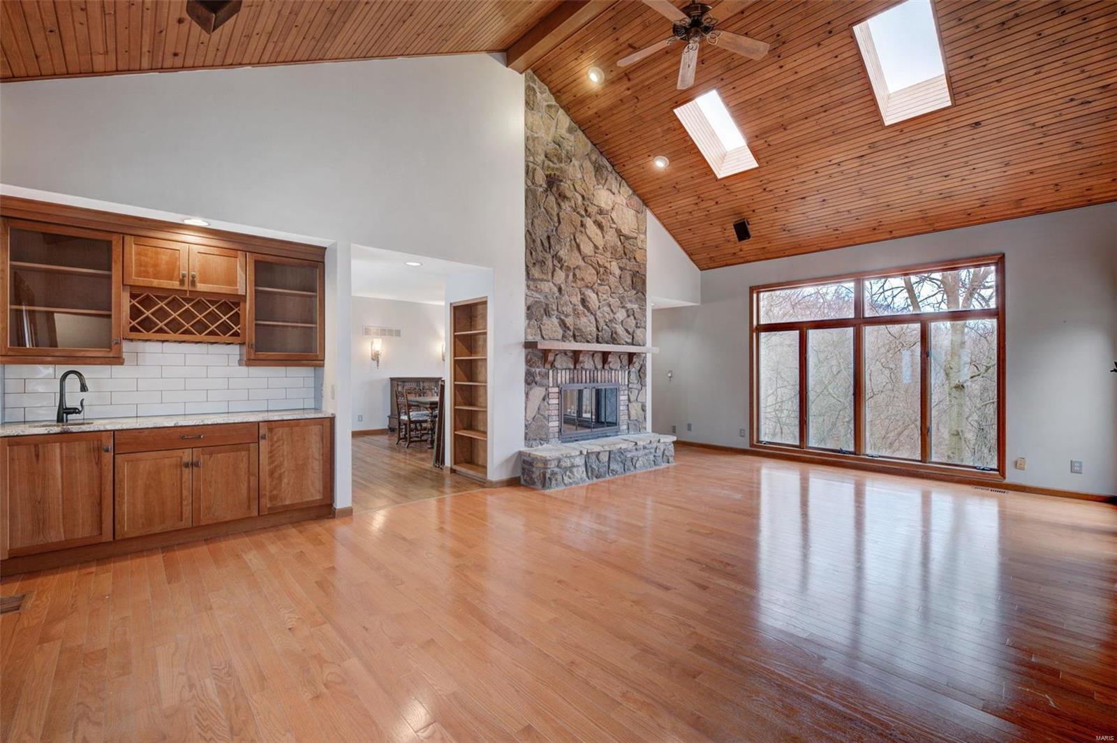 208 Pitman Hill Road St. Charles, MO 63304 - Photo 10 of 98 Gallery Image 10