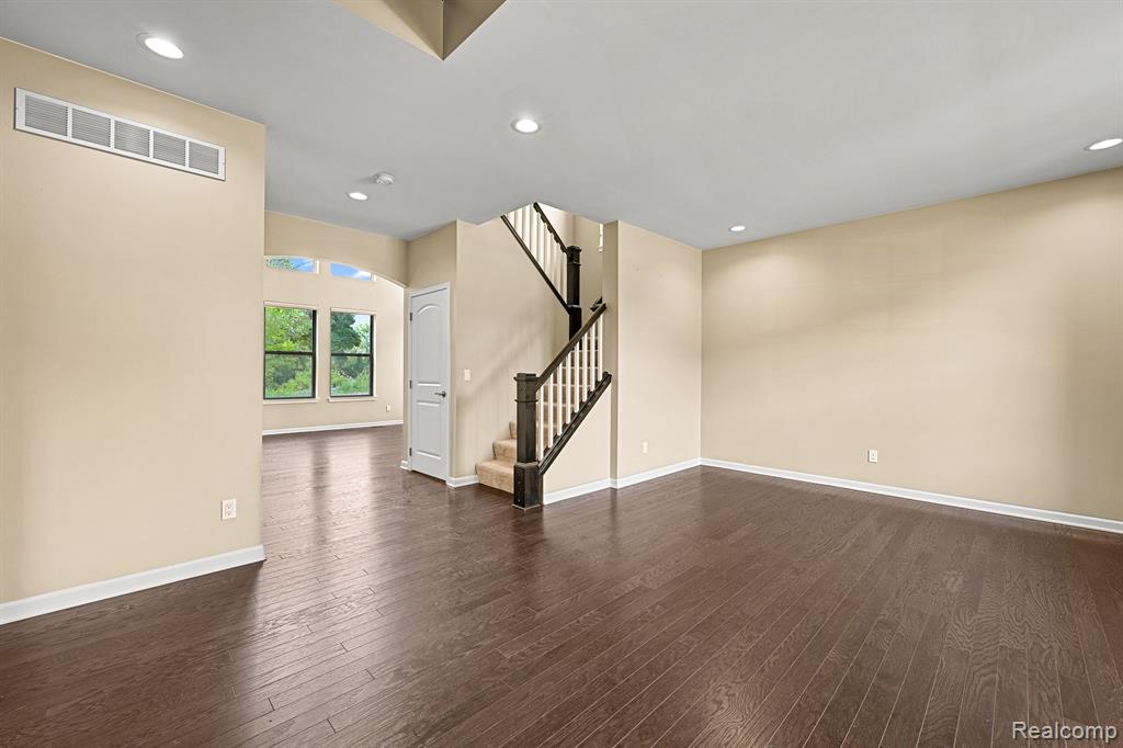 963 Corbin Road Rochester Hills, MI 48307 - Photo 6 of 43