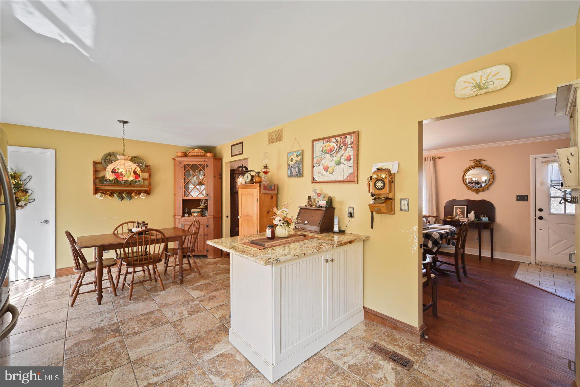 14510 Misty Valley Road Phoenix, MD 21131 - Photo 4 of 30