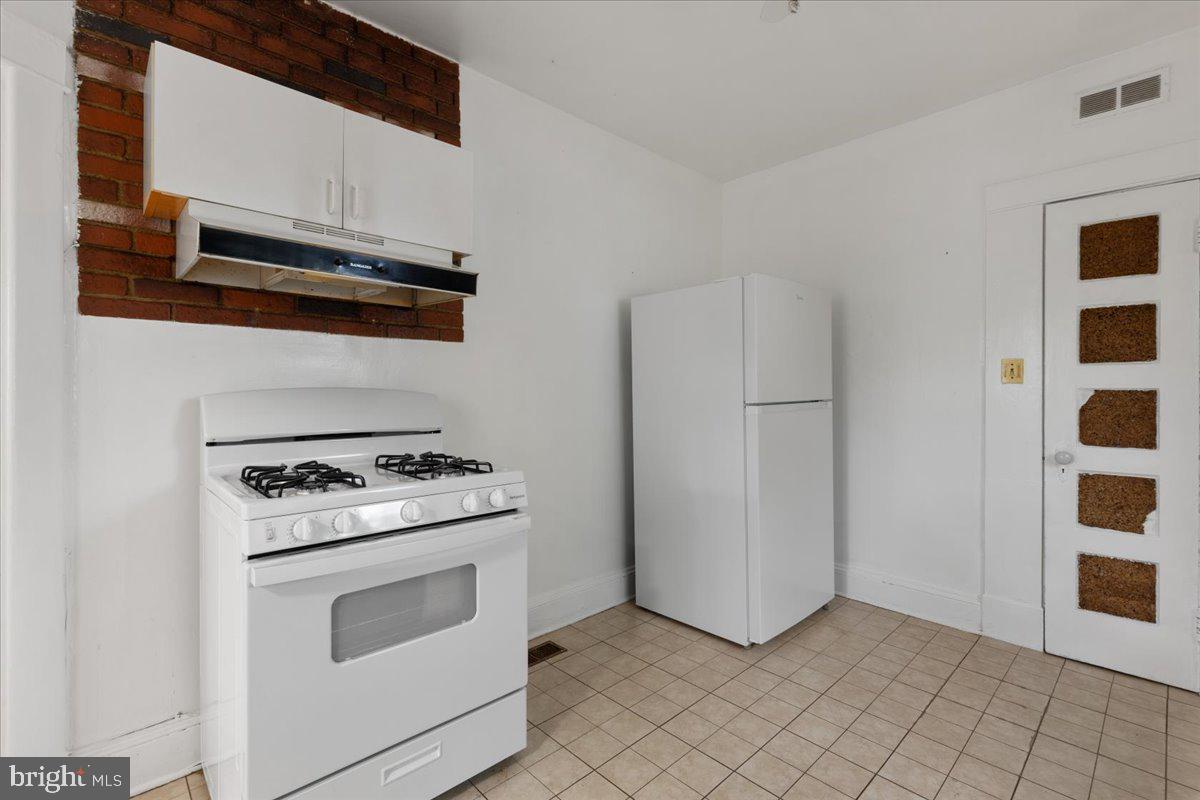 4411 Wentworth Road Baltimore, MD 21207 - Photo 12 of 37 Gallery Image 12
