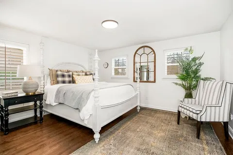 $1,295,000 | 6505 Willow Lane, Mission Hills, KS 66208