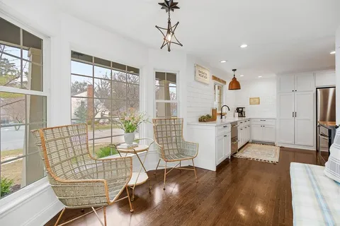 $1,295,000 | 6505 Willow Lane, Mission Hills, KS 66208