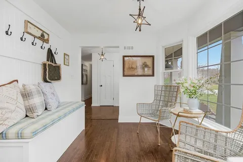 $1,295,000 | 6505 Willow Lane, Mission Hills, KS 66208