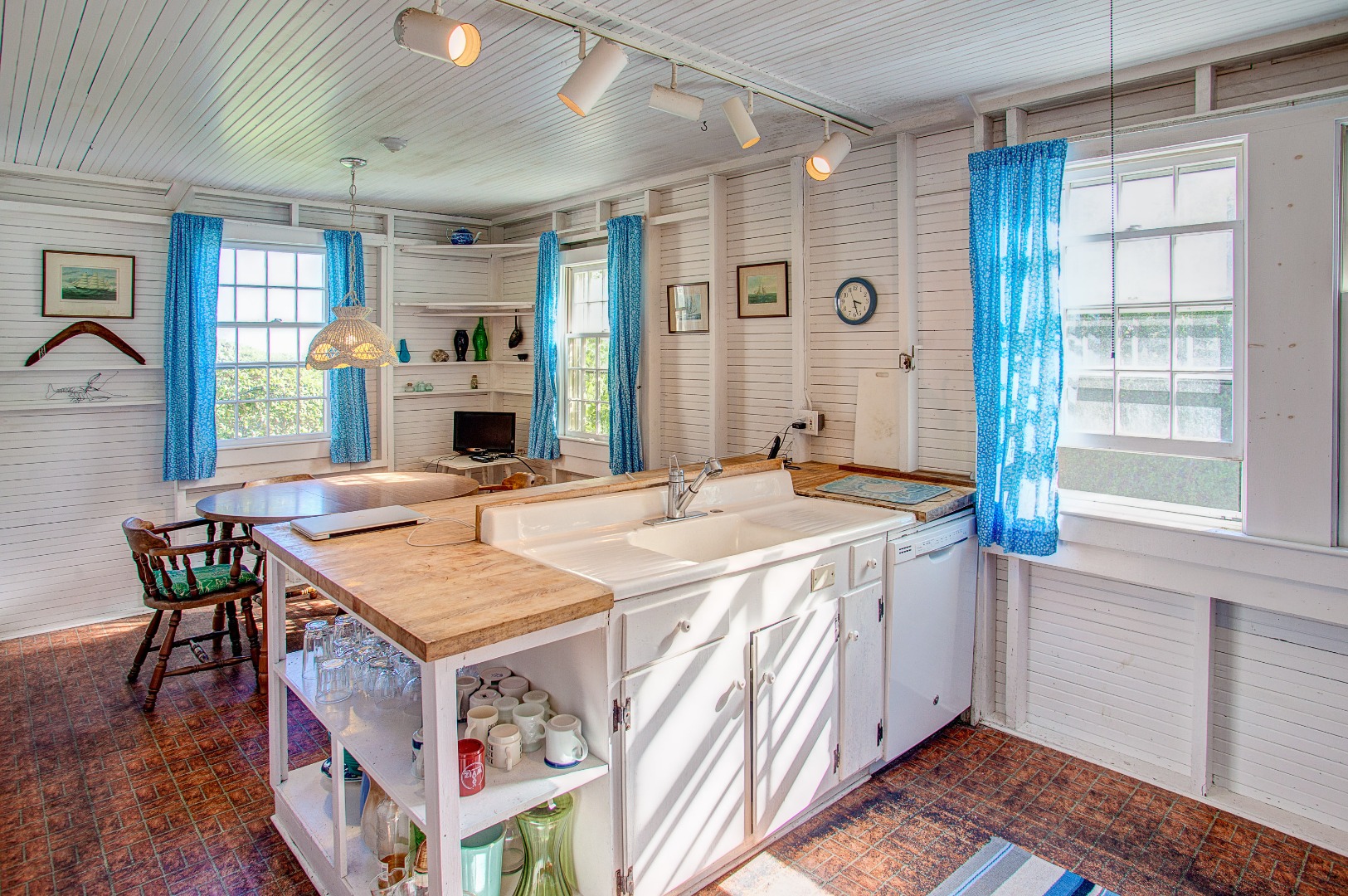 1 Low Beach Road Nantucket, MA 02554 - Photo 8 of 13 Gallery Image 8