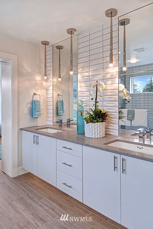 9604 Main Street, Unit 4 Bothell, WA 98011 - Photo 13 of 23