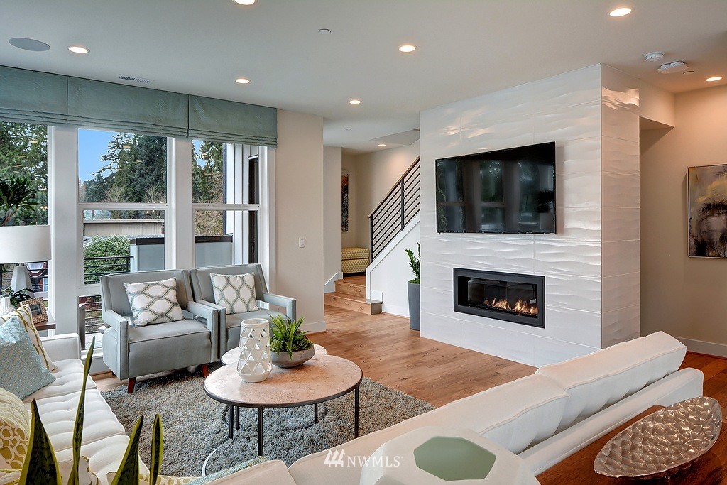 9604 Main Street, Unit 4 Bothell, WA 98011 - Photo 6 of 23