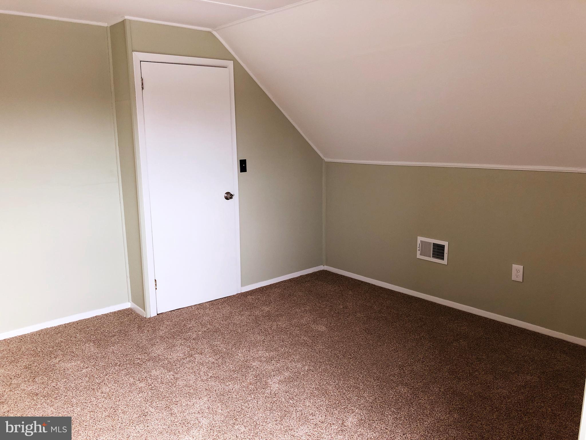 29 Beaumont Road Hamilton, NJ 08620 - Photo 17 of 22