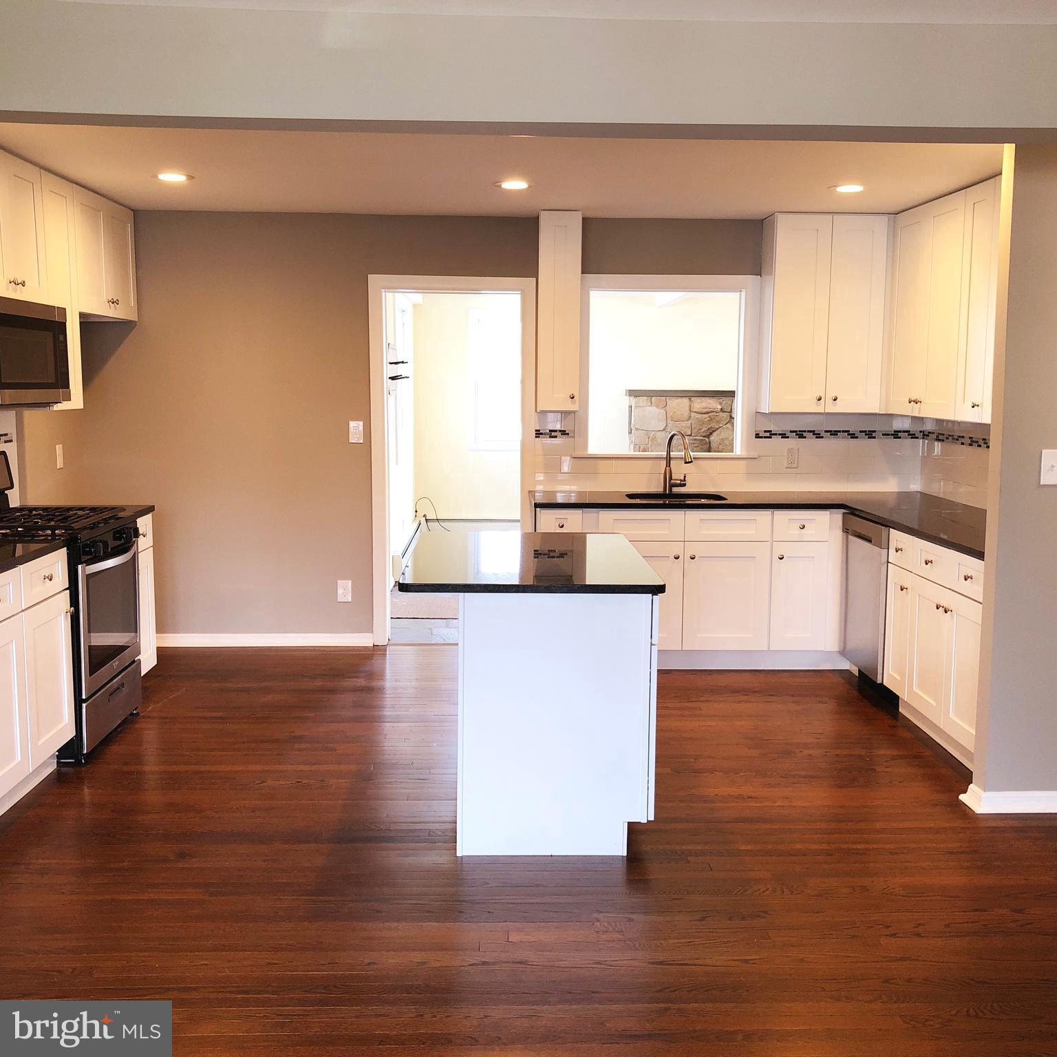 29 Beaumont Road Hamilton, NJ 08620 - Photo 9 of 22