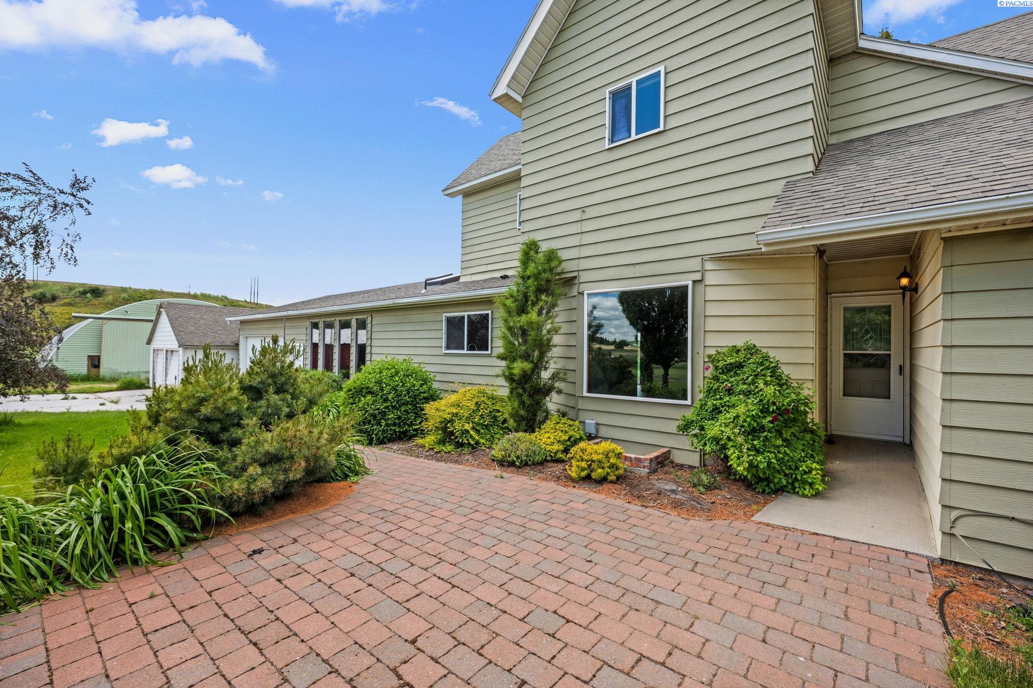 21431 Endicott Road Endicott, WA 99125 - Photo 3 of 44 Gallery Image 3