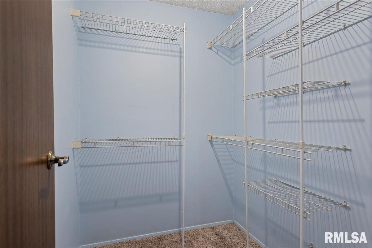 2409 Westchester Boulevard Springfield, IL 62704 - Photo 22 of 43