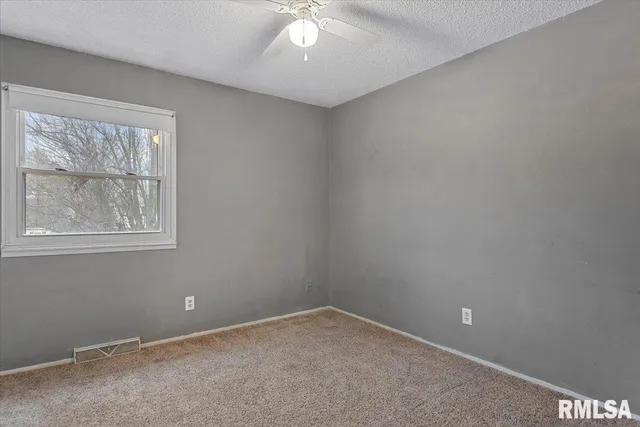 $239,900 | 2409 Westchester Boulevard, Springfield, IL 62704