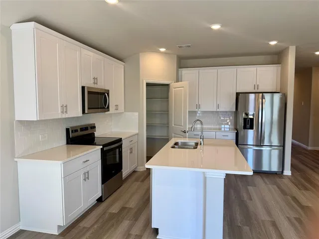 $1,900 | 230 Sugarlands Drive, Greenville, TX 75402