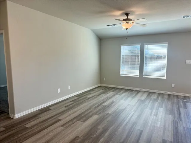 $1,900 | 230 Sugarlands Drive, Greenville, TX 75402