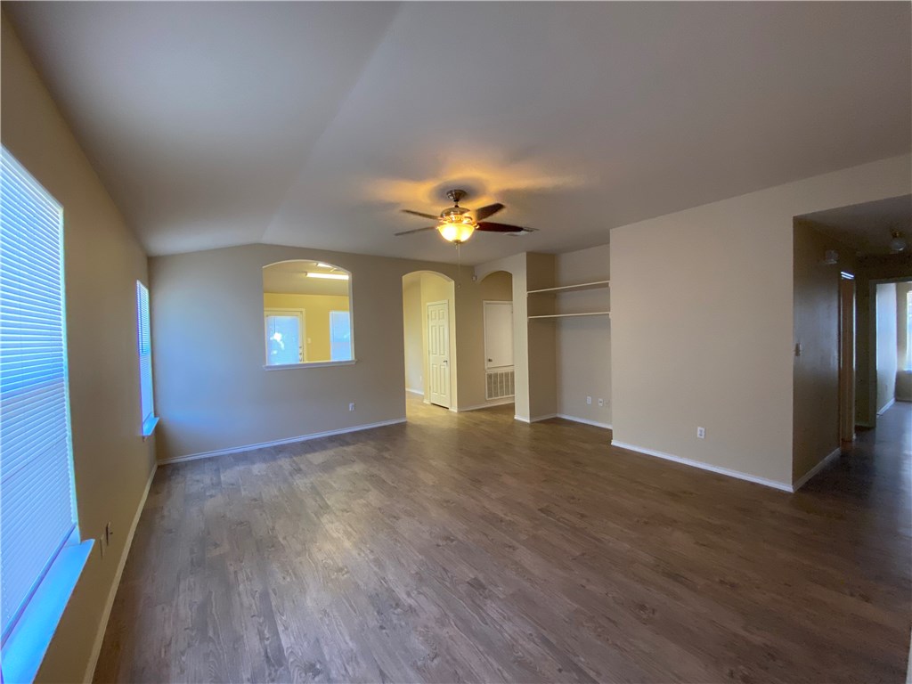 1002 West South Street Leander, TX 78641 - Photo 2 of 10