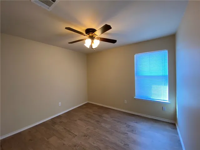 $1,750 | 1002 West South Street, Leander, TX 78641