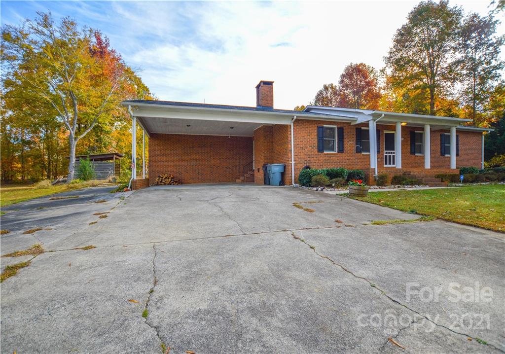 1050 East Ritchie Road Salisbury, NC 28146 - Photo 2 of 48 Gallery Image 2
