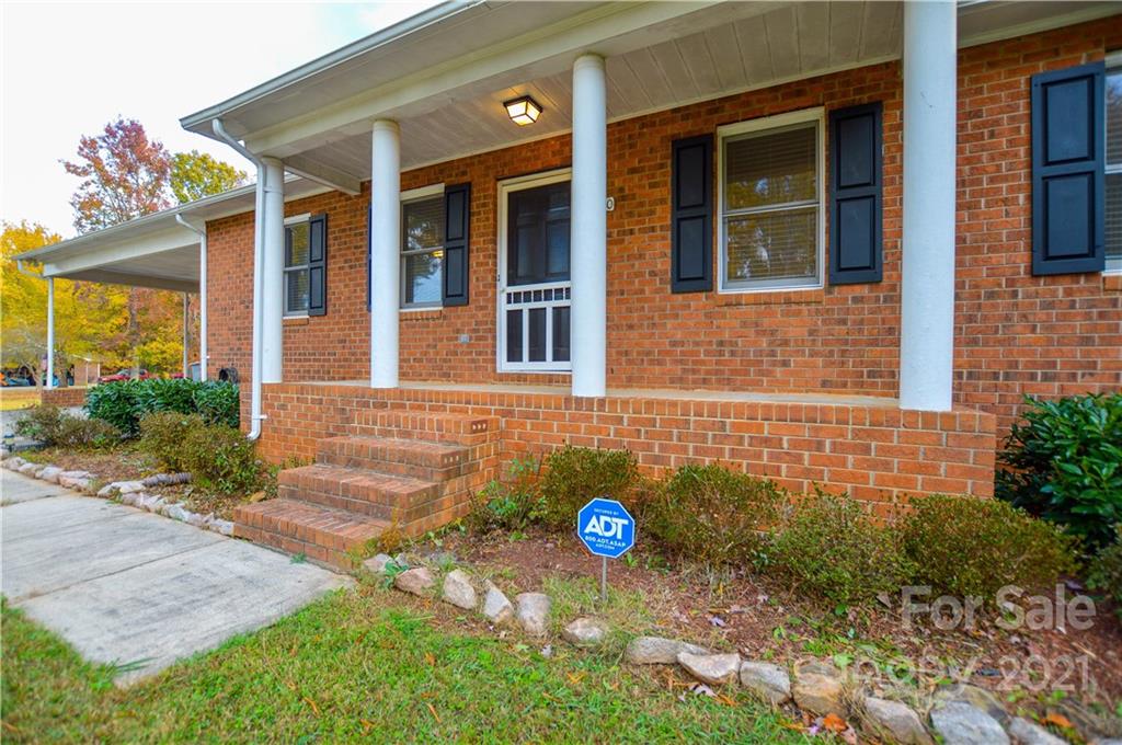 1050 East Ritchie Road Salisbury, NC 28146 - Photo 4 of 48 Gallery Image 4