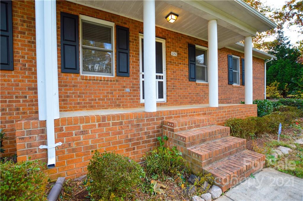 1050 East Ritchie Road Salisbury, NC 28146 - Photo 5 of 48 Gallery Image 5