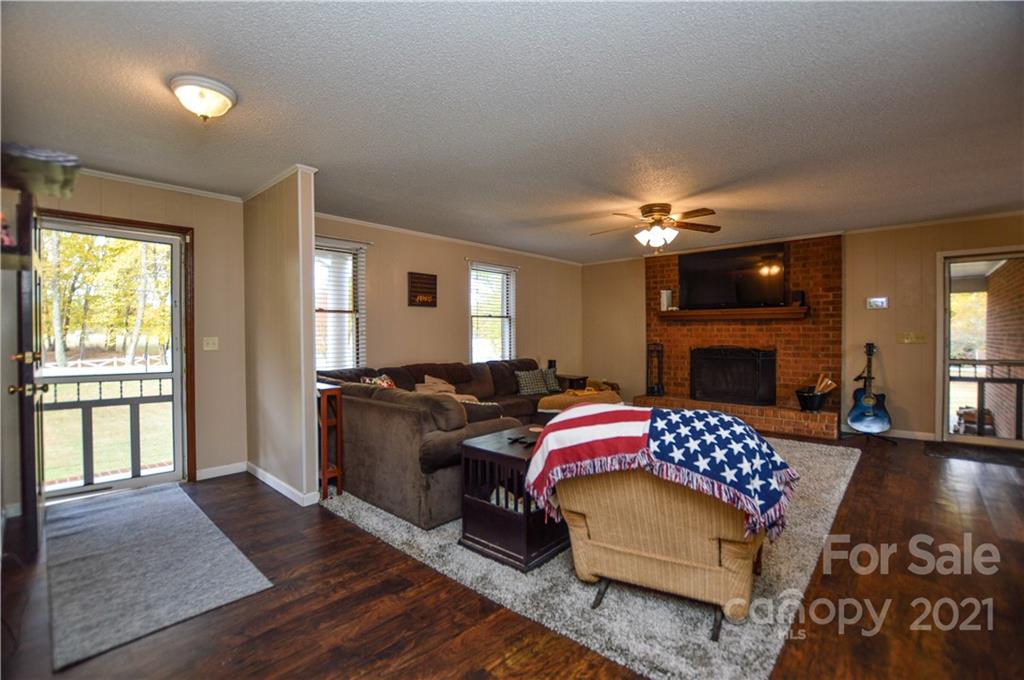 1050 East Ritchie Road Salisbury, NC 28146 - Photo 7 of 48 Gallery Image 7