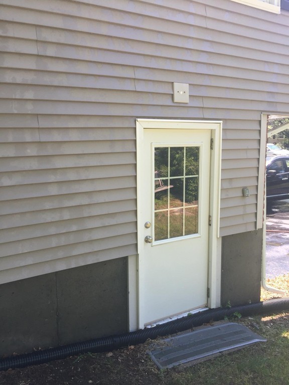 47 Countryside Road Grafton, MA 01536 - Photo 8 of 27 Gallery Image 8