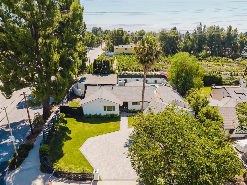 11072 Chimineas Avenue Porter Ranch, CA 91326 - Photo 43 of 46