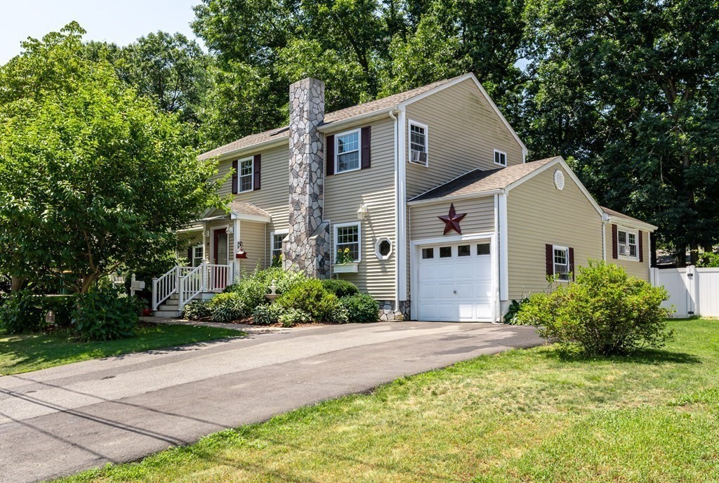 42 Hickory Road Norwood, MA 02062 - Photo 2 of 42 Gallery Image 2
