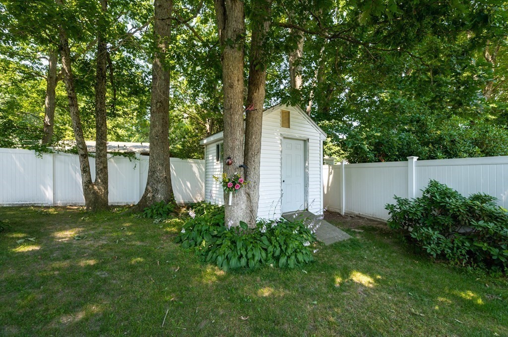 42 Hickory Road Norwood, MA 02062 - Photo 34 of 42 Gallery Image 34