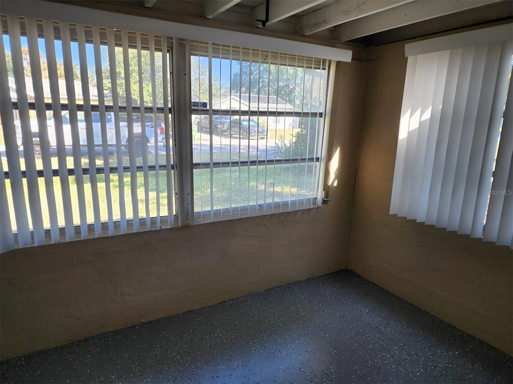 3904 West Walnut Street Tampa, FL 33607 - Photo 15 of 16 a view of an empty room with a window