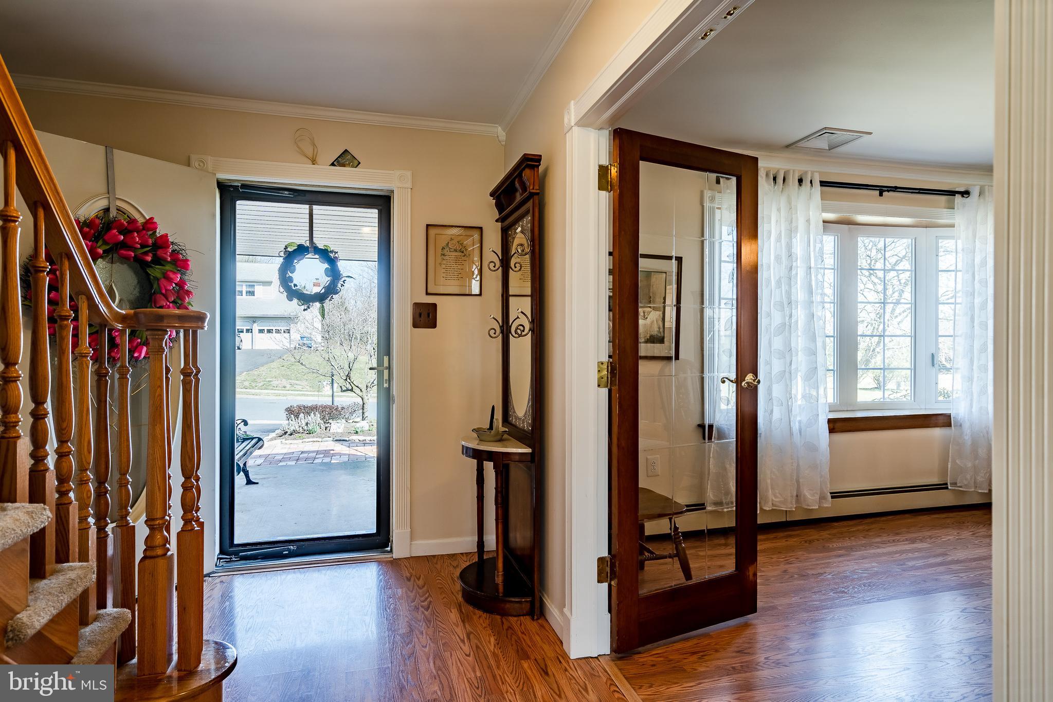 909 Fillmore Road East Norriton, PA 19403 - Photo 6 of 56 Entry foyer