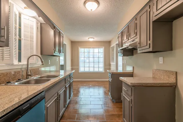 $1,395 | 4262 Sunnyslope Drive, Memphis, TN 38141