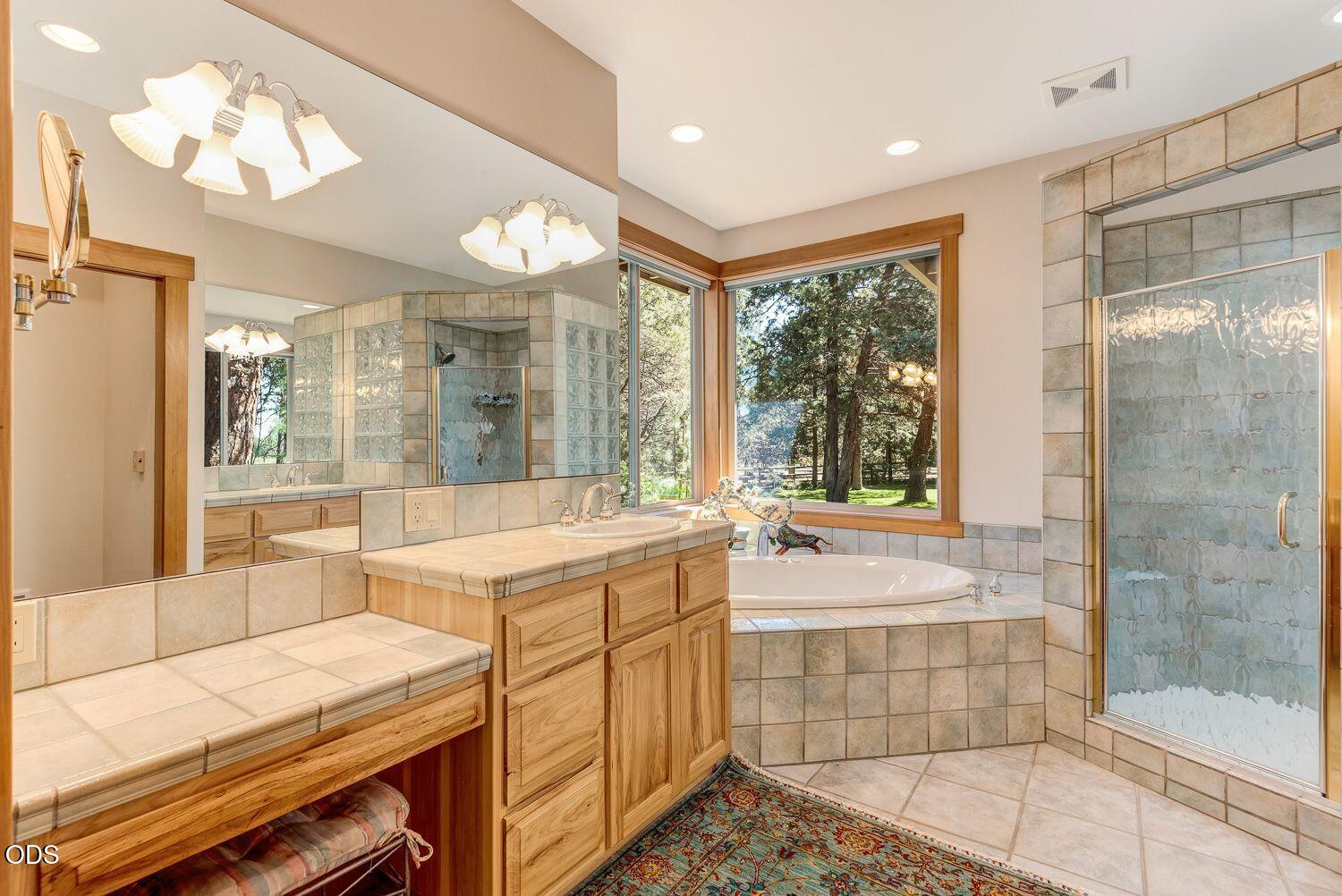 64464 Collins Road Bend, OR 97703 - Photo 23 of 58 Gallery Image 23