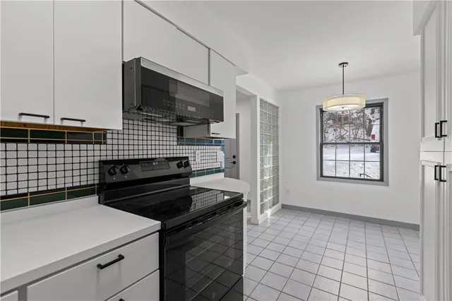 $2,250 | 546 Carriage Circle, Pittsburgh, PA 15205