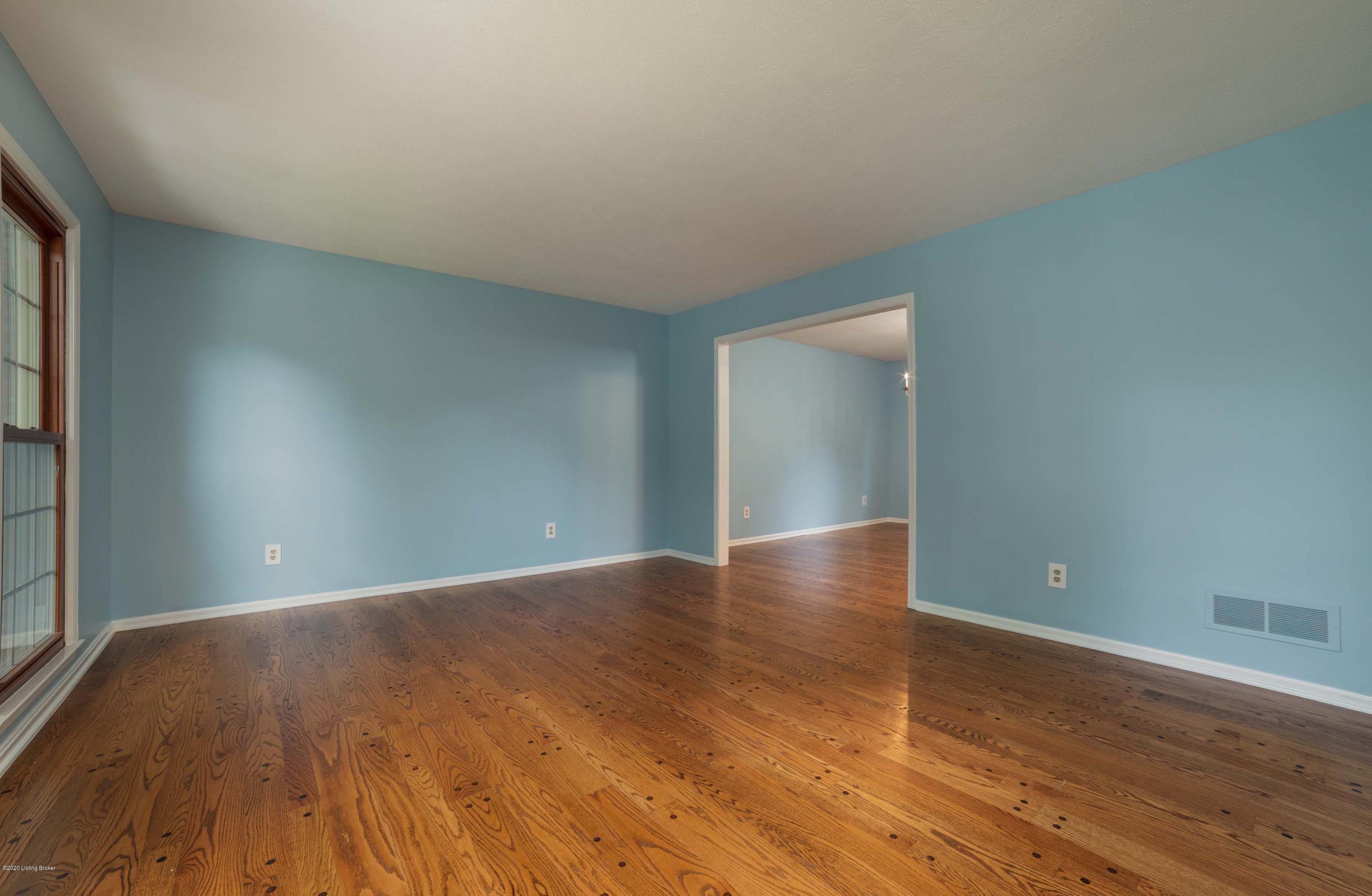 2808 Wareham Road Louisville, KY 40242 - Photo 11 of 70 Wareham011