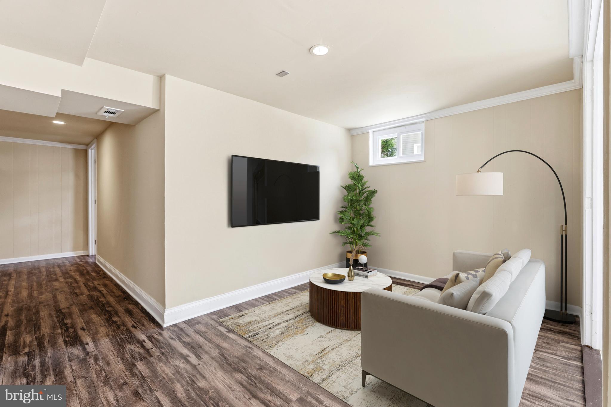 7556 Alleghany Road Manassas, VA 20111 - Photo 38 of 61 Virtual staging for illustrative purposes only