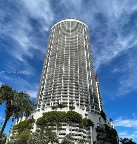 $2,300 | 1750 North Bayshore Drive, Unit 1213, Miami, FL 33132