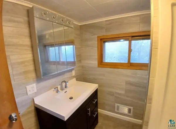 $199,900 | 707 Main Street, Tower, MN 55790