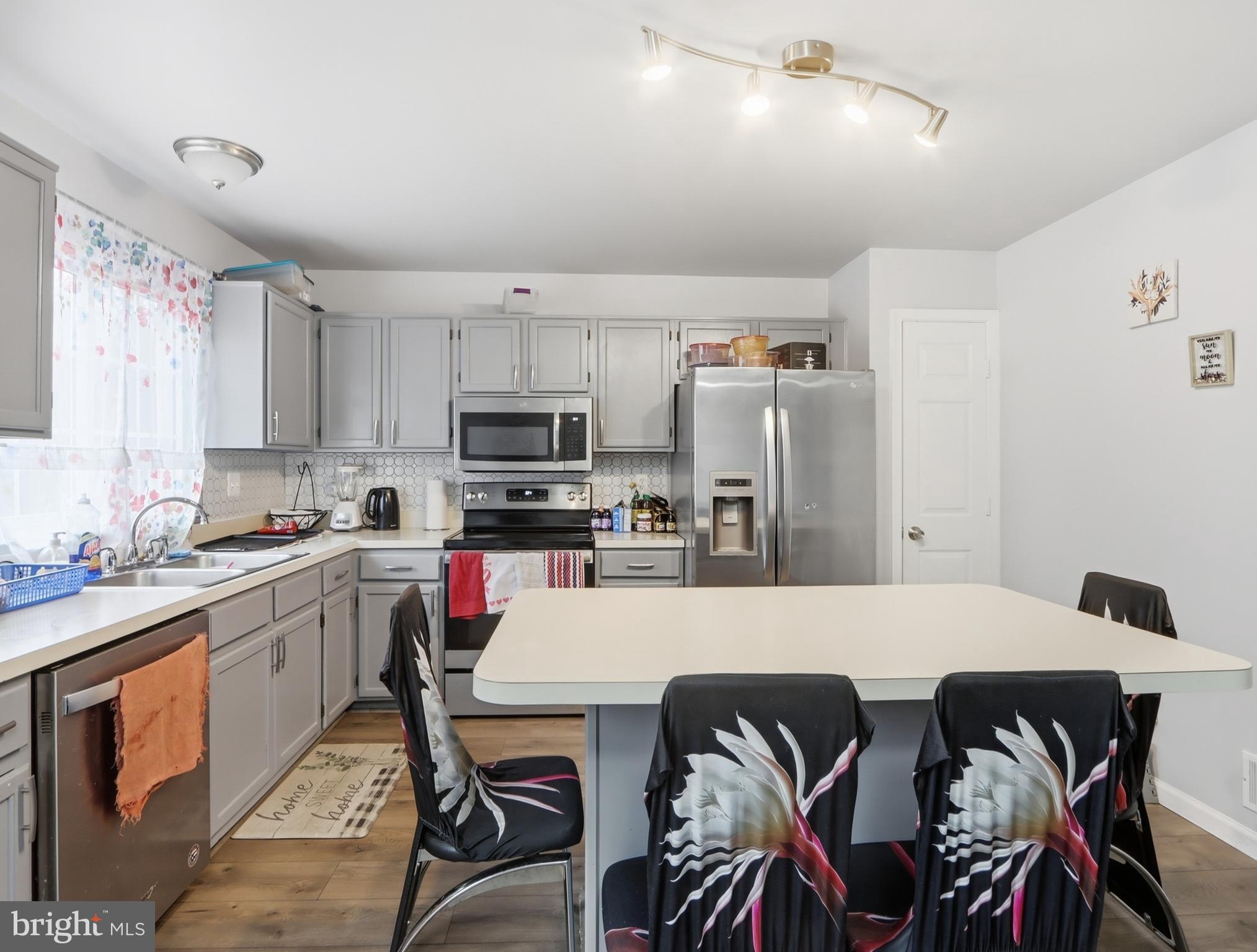 137 Gentlebrook Road Owings Mills, MD 21117 - Photo 8 of 25