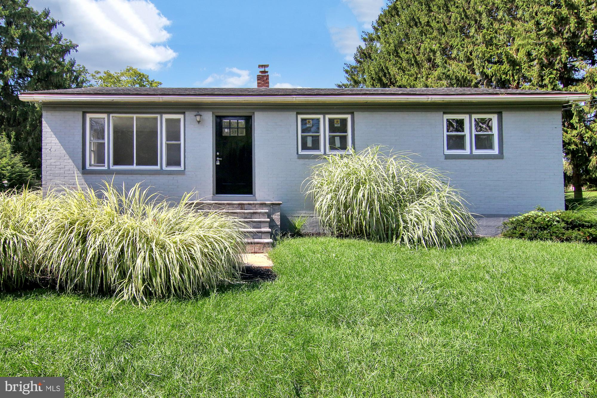 395 Silver Spring Road Mechanicsburg, PA 17050 - Photo 1 of 31 Gallery Image 1