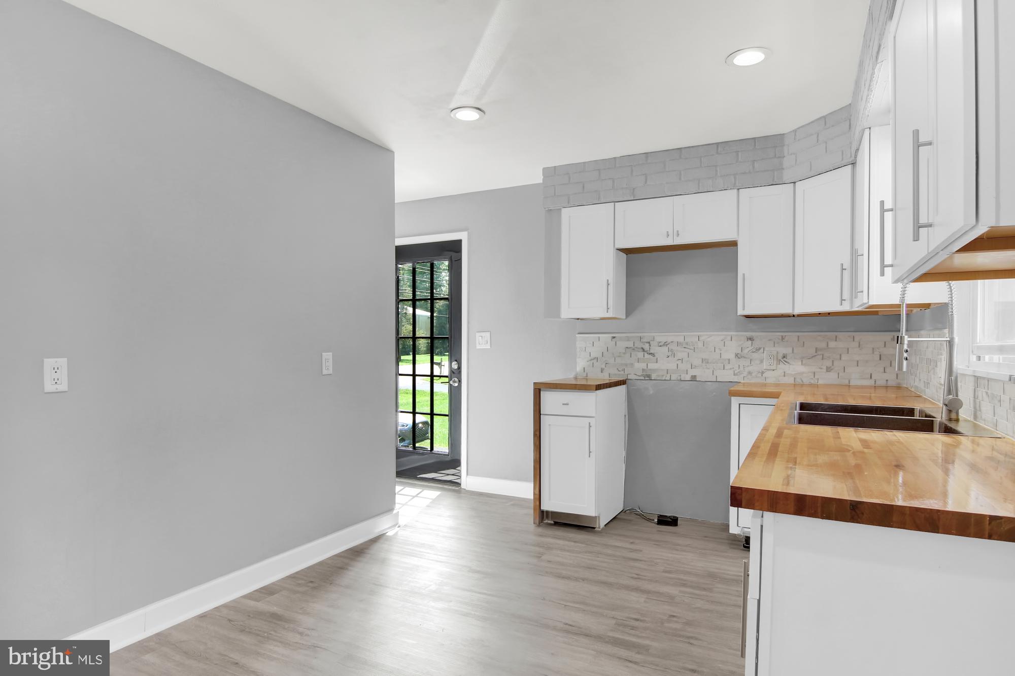 395 Silver Spring Road Mechanicsburg, PA 17050 - Photo 14 of 31 Gallery Image 14