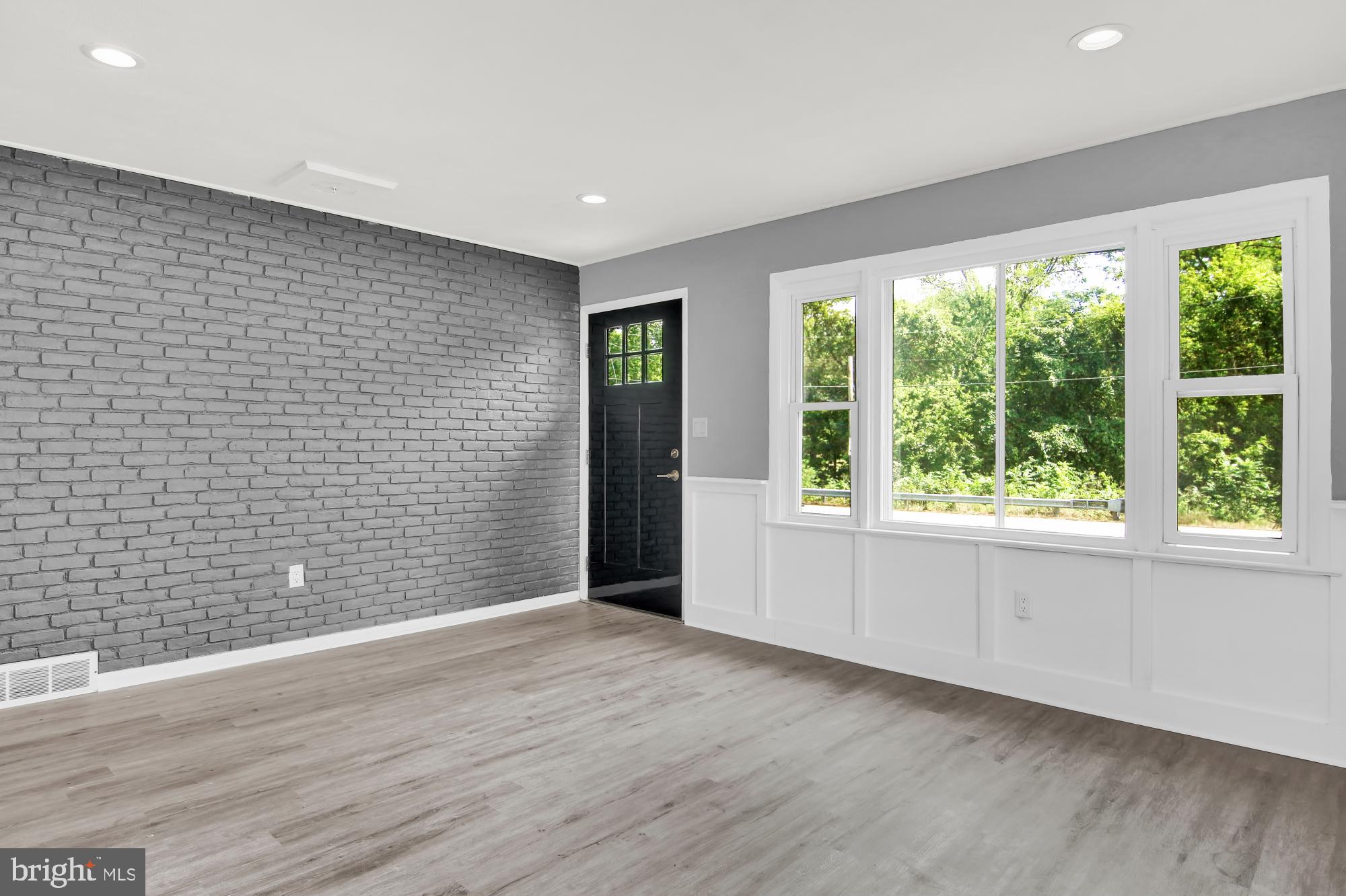 395 Silver Spring Road Mechanicsburg, PA 17050 - Photo 8 of 31 Gallery Image 8