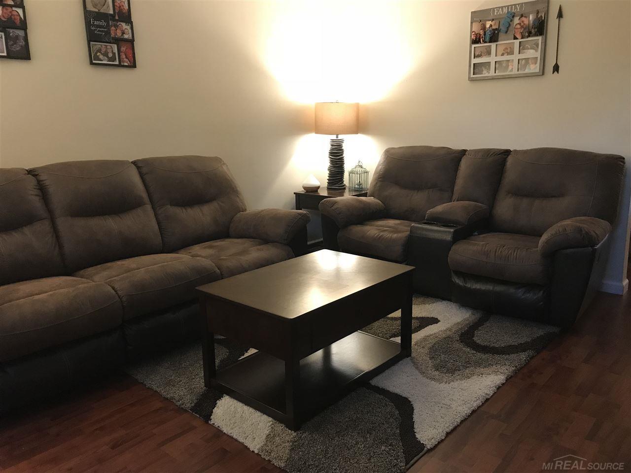 11524 Messmore Road, Unit 47 Utica, MI 48317 - Photo 3 of 16